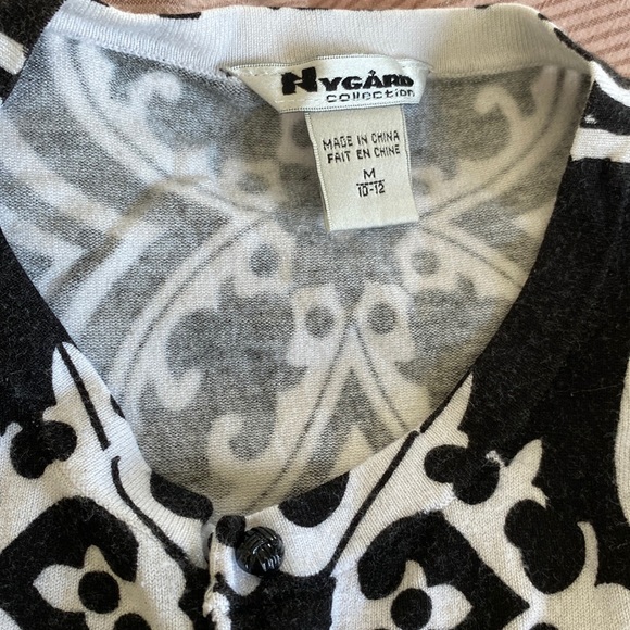 Ladies sweater - Picture 1 of 3